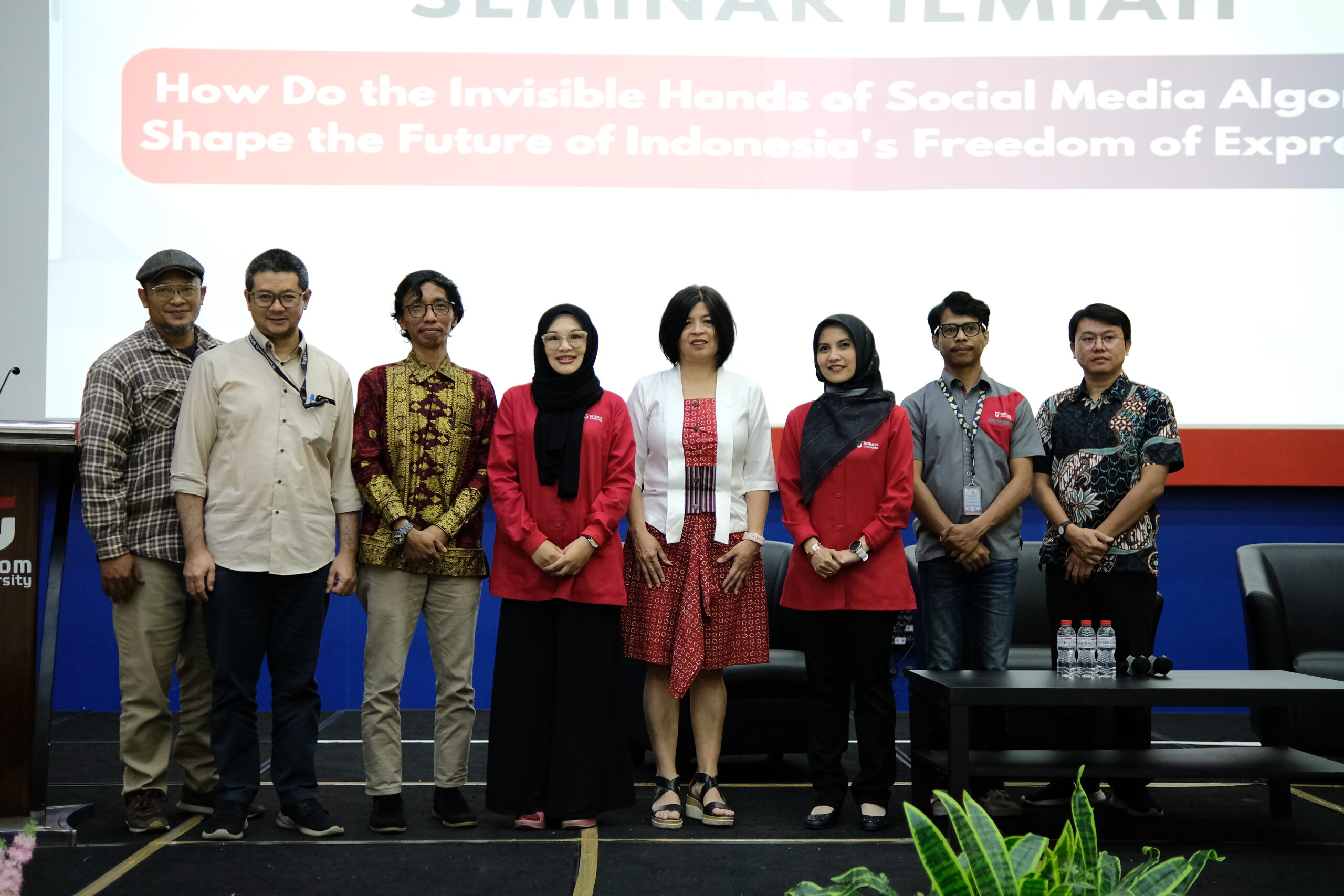 Dokumentasi Seminar Ilmiah